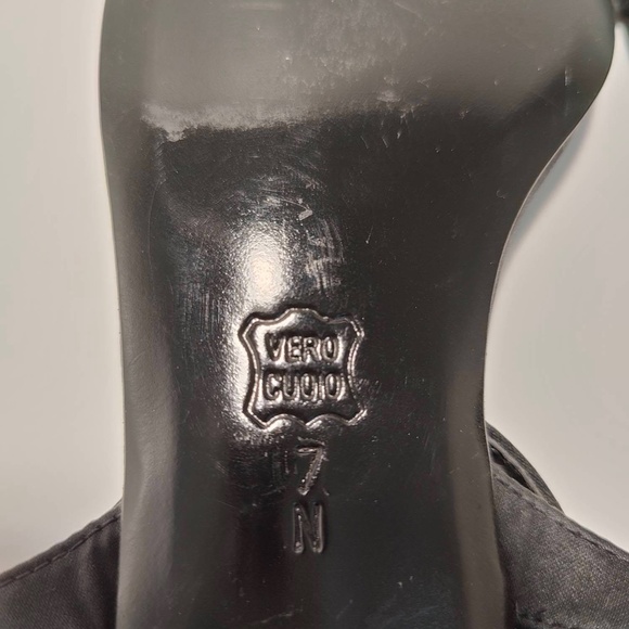 Vaneli Satin Embellished Multicolor Rhinestone Sandal, size 7, NEW - Picture 6 of 10